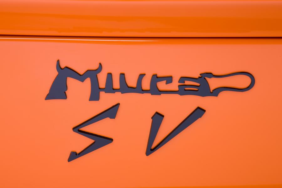 Логотип Lamborghini Miura P400 SV 1971 года  (фото 37 из 46)